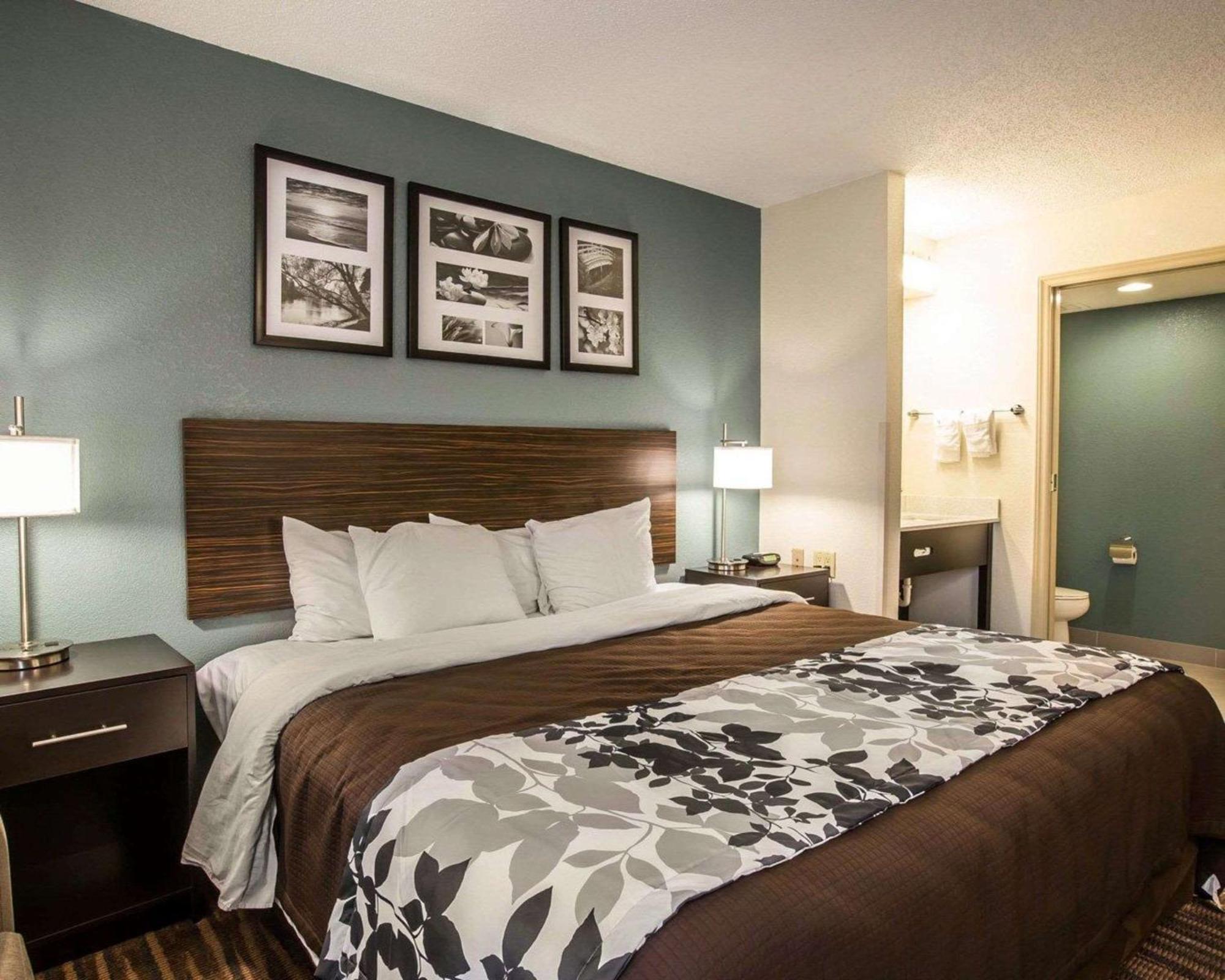 Sleep Inn Greensboro Airport Exterior photo