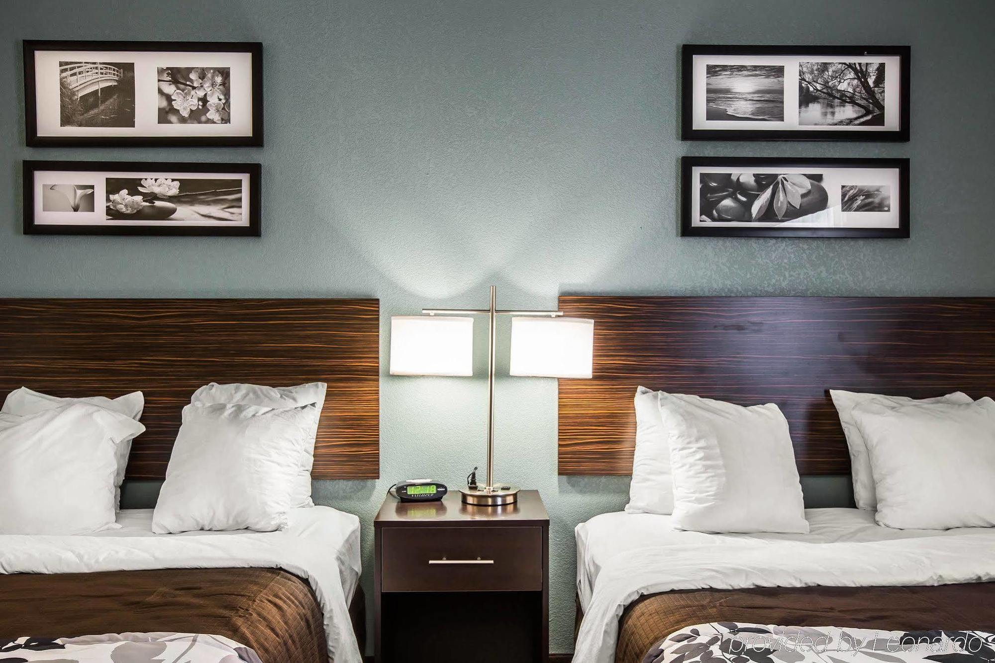 Sleep Inn Greensboro Airport Exterior photo