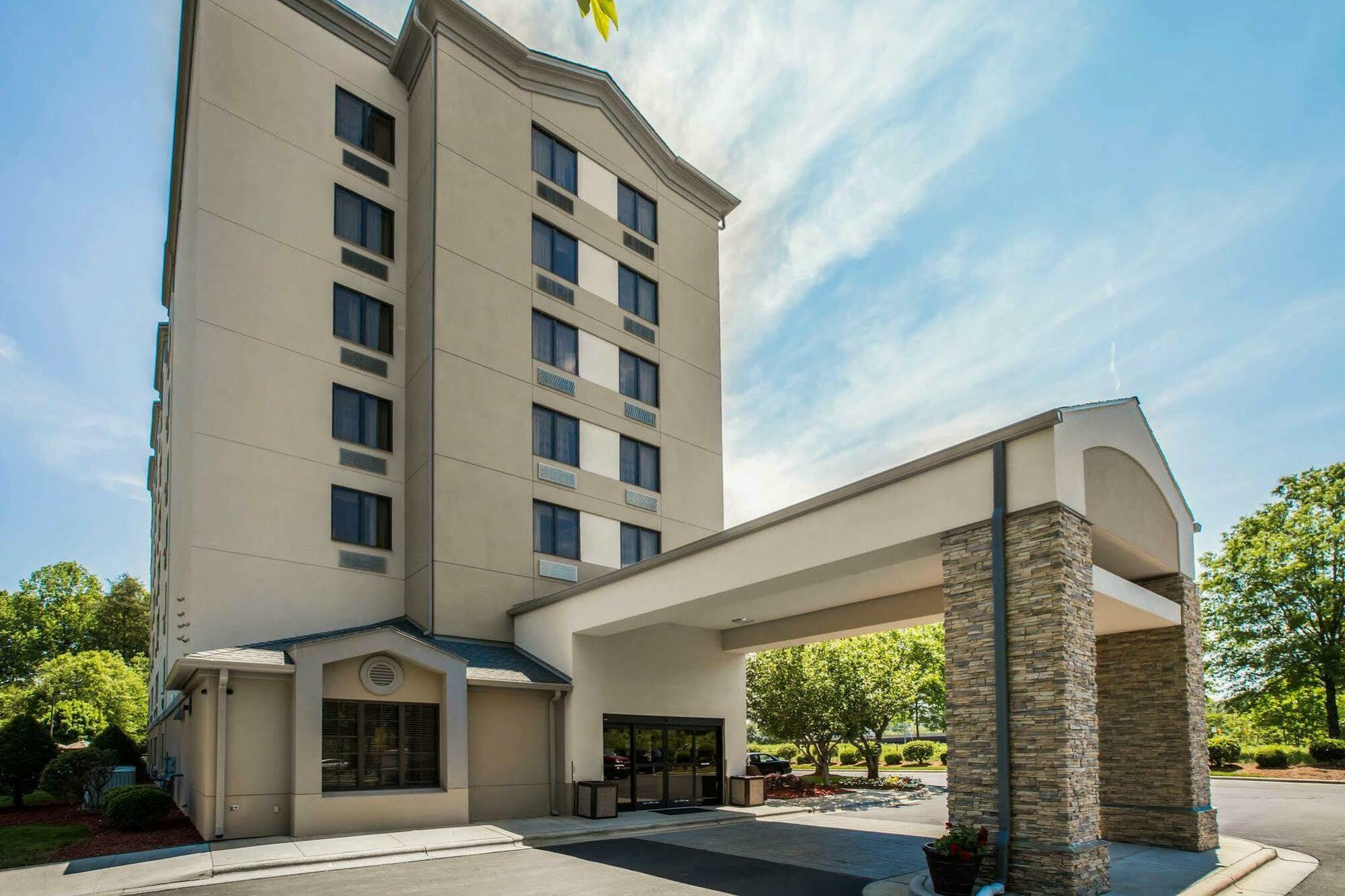 Sleep Inn Greensboro Airport Exterior photo