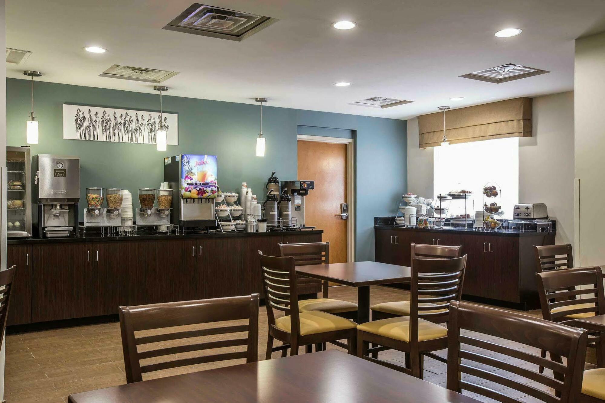Sleep Inn Greensboro Airport Exterior photo